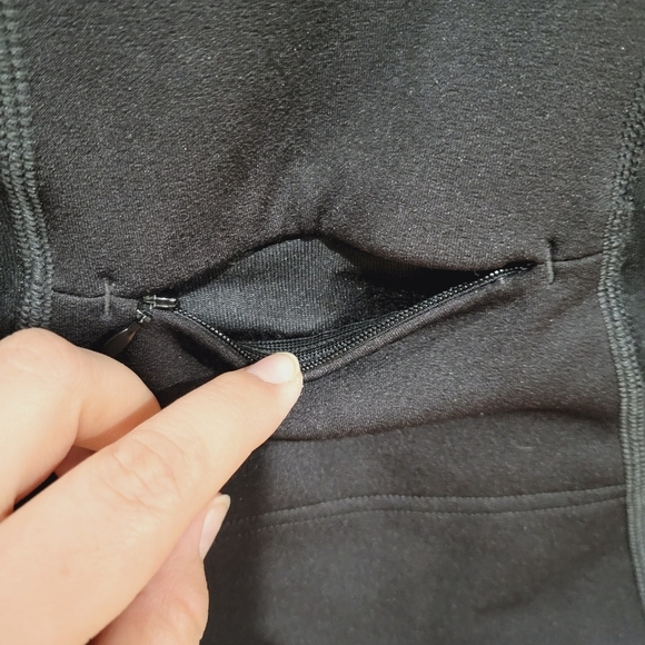 Black North Face Sweater - Picture 9 of 9